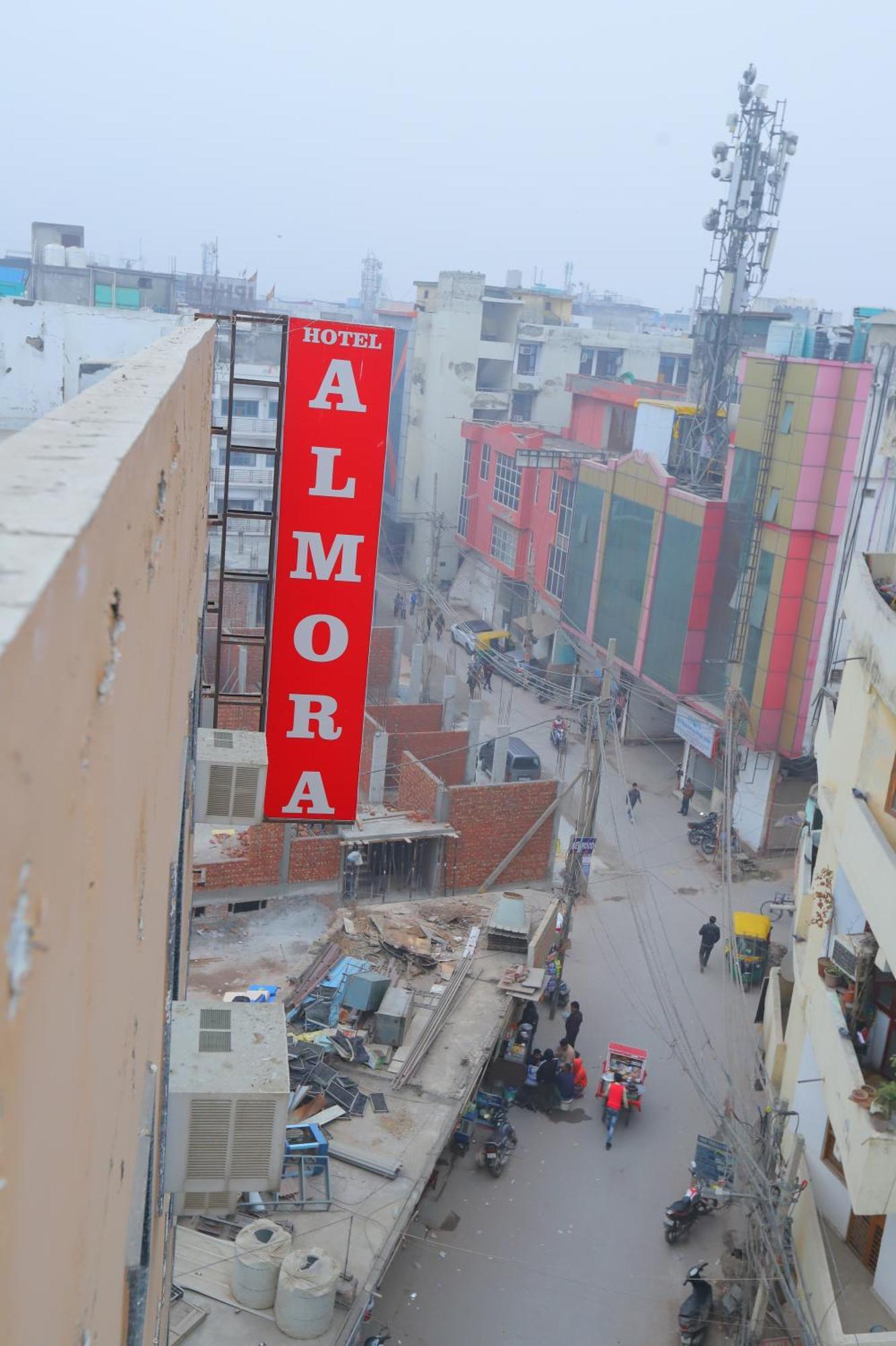 Hotel The Almora International -with Free Airport Transffer 4*