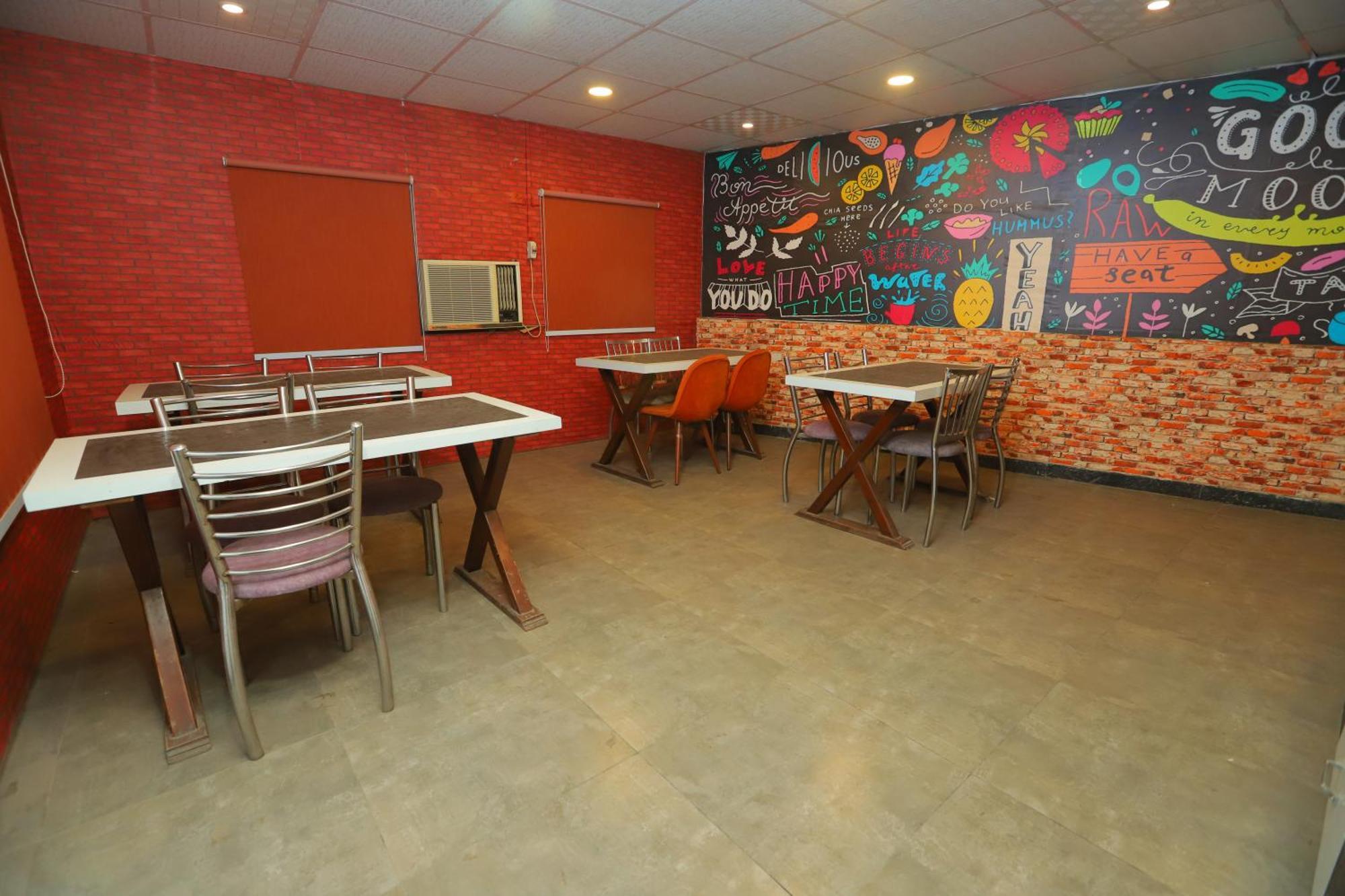 The Almora International -with Free Airport Transffer Hotel 4*