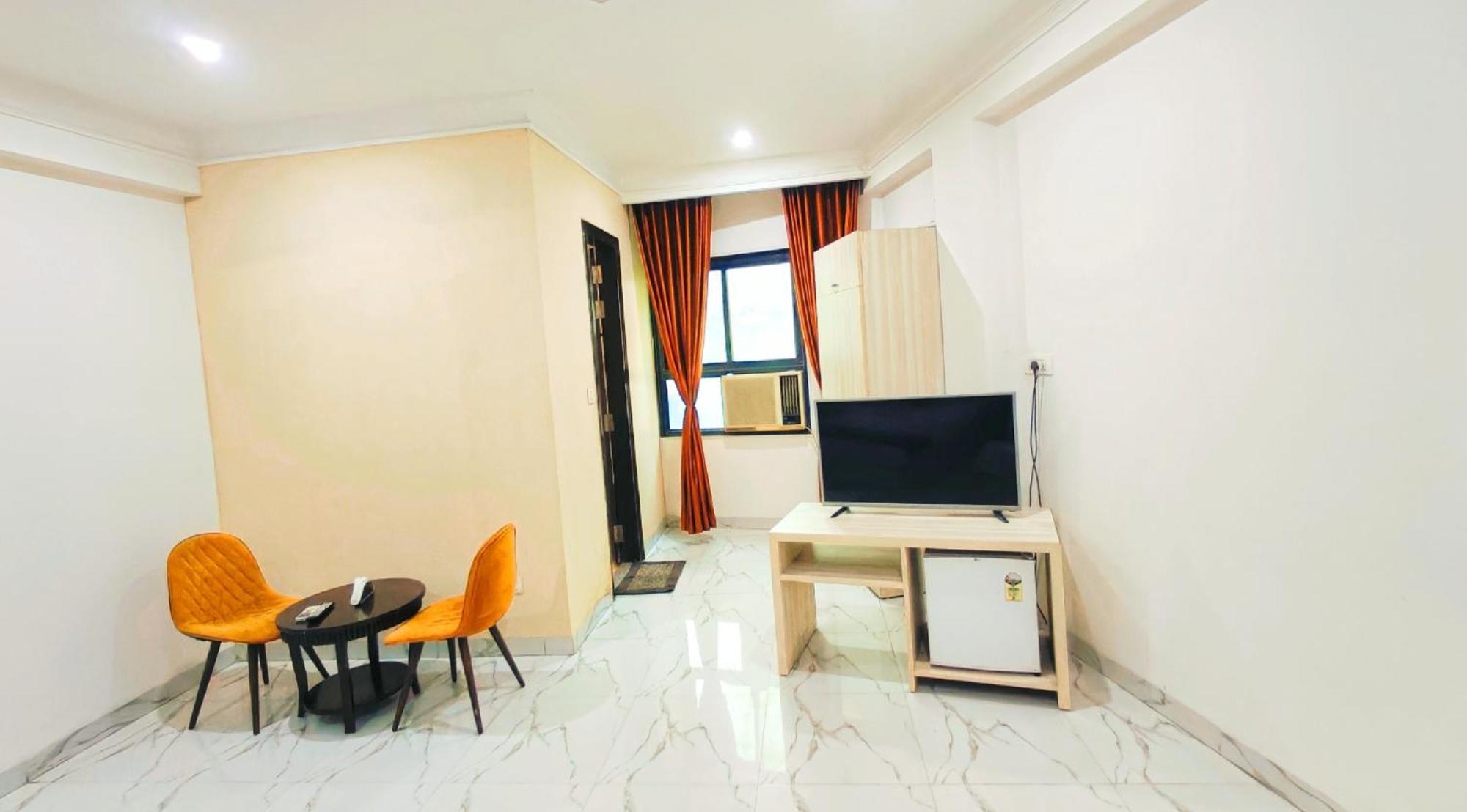 Hotel The Almora International -with Free Airport Transffer 4*